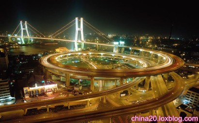 پل نانپو که در شانگهای چین از دیدنی های چین